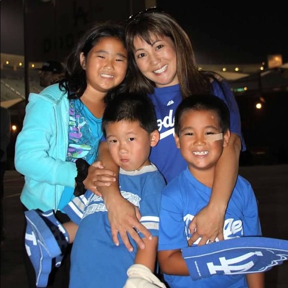 Meet your Posher, Stacie - Picture 1 of 3